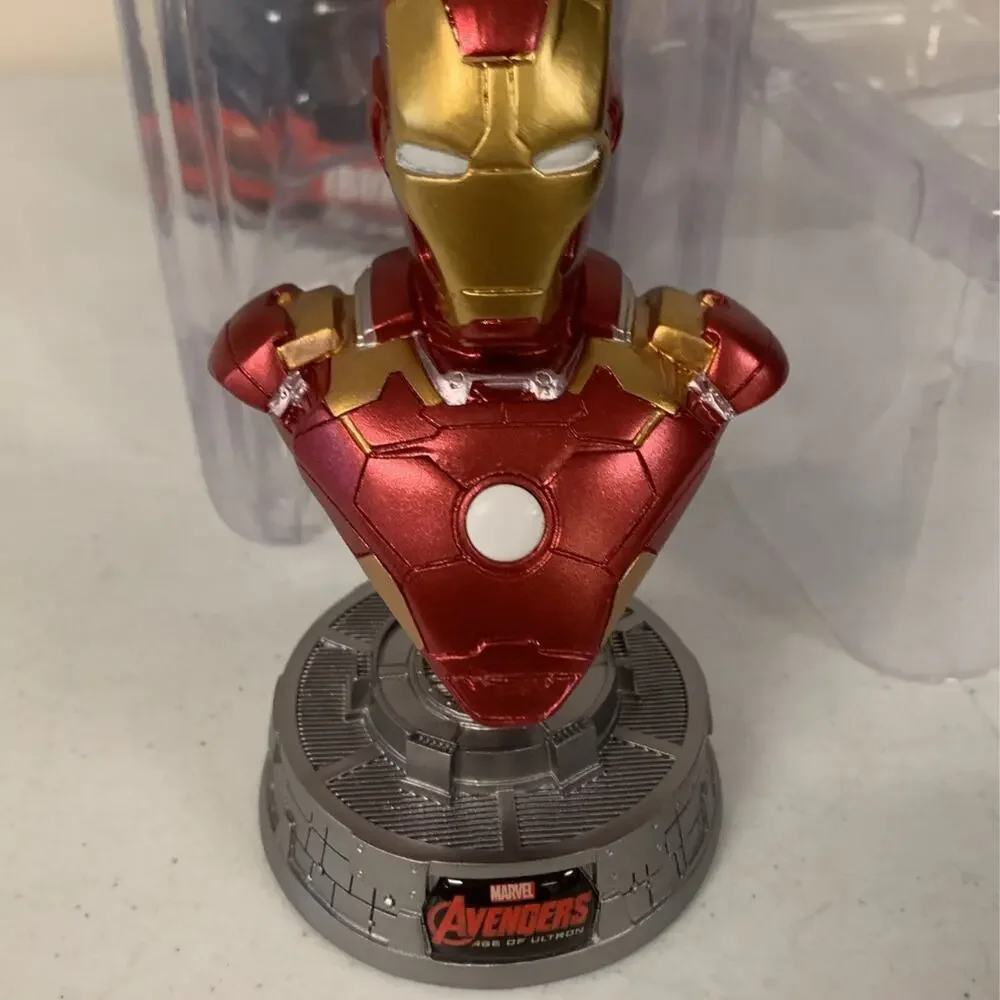 Avengers: Age of Ultron Light Up Paperweight Bust Iron Man